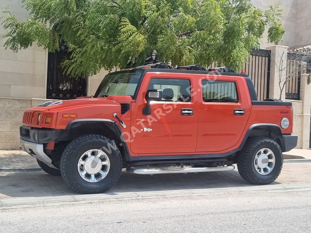 Hummer H2 2008 Automatic 157,000 Km 8 Cylinder Four Wheel Drive (4WD) Pick Up Orange