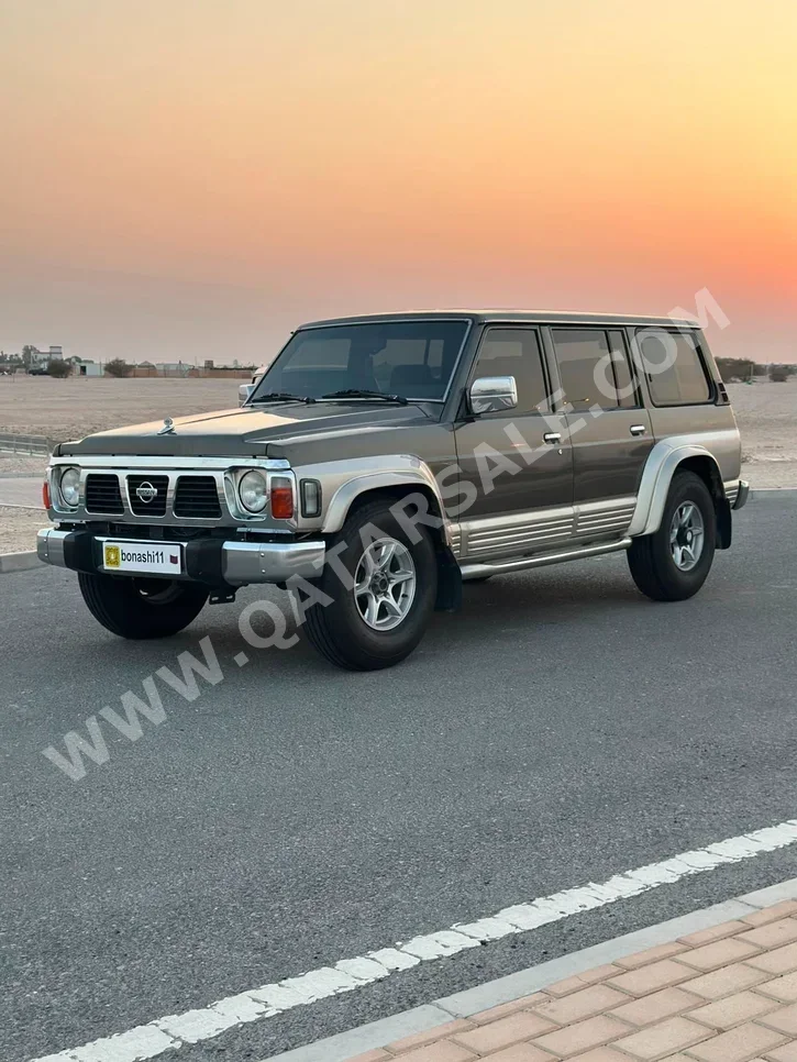 Nissan Patrol Super Safari 1994 Manual 251,000 Km 6 Cylinder Four Wheel Drive (4WD) SUV Olive Green