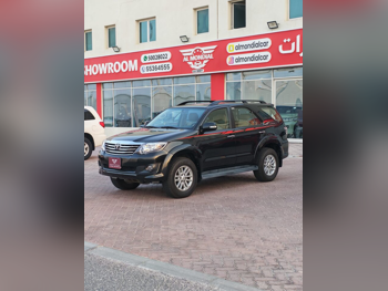 Toyota  Fortuner  SR5  2014  Automatic  80,000 Km  6 Cylinder  Four Wheel Drive (4WD)  SUV  Black