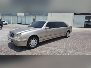 Mercedes-Benz  E-Class  280  2001  Automatic  27,000 Km  6 Cylinder  Rear Wheel Drive (RWD)  Sedan  Gold