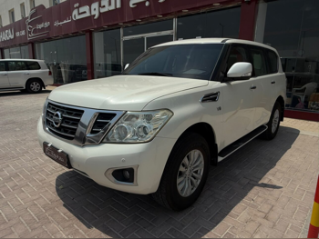 نيسان  باترول  اس اي  2014  اوتوماتيك  279,000 كم  8 سلندر  دفع رباعي  اس يو في  أبيض