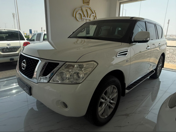 Nissan  Patrol  SE  2013  Automatic  292,000 Km  8 Cylinder  Four Wheel Drive (4WD)  SUV  White