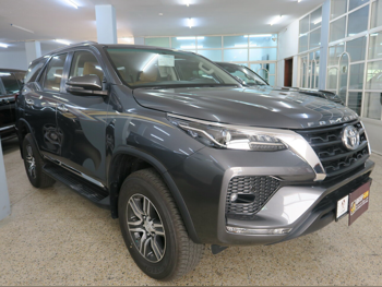 Toyota  Fortuner  2026  Automatic  0 Km  4 Cylinder  Four Wheel Drive (4WD)  SUV  Gray  With Warranty