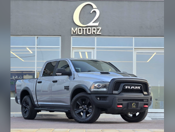 Dodge  Ram  Warlock  2023  Automatic  113,000 Km  8 Cylinder  Four Wheel Drive (4WD)  Pick Up  Gray