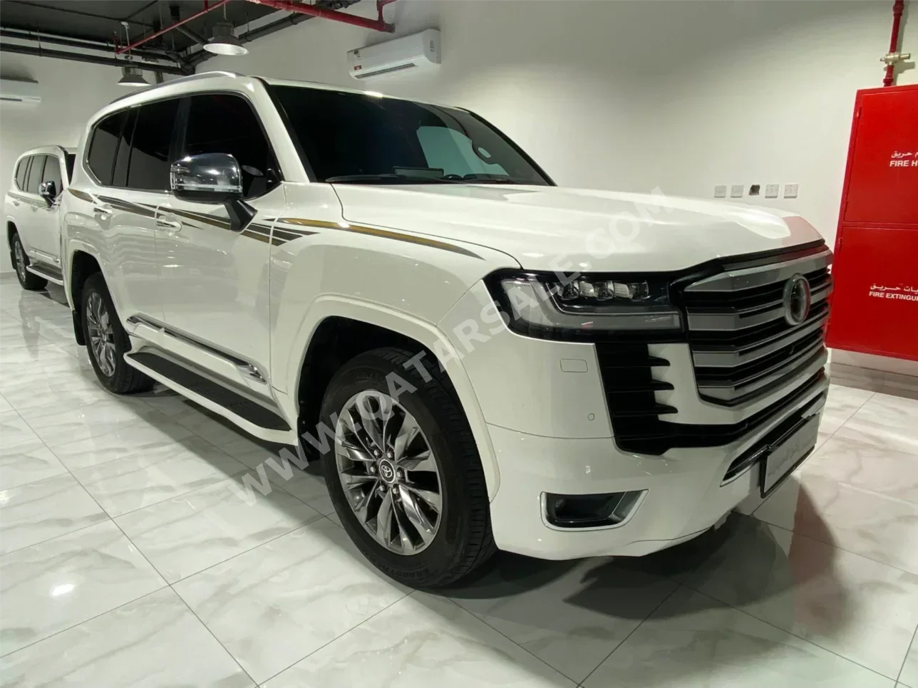 Toyota Land Cruiser VXR Twin Turbo 2023 Automatic 155,000 Km 6 Cylinder Four Wheel Drive (4WD) SUV White