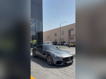 مرسيدس - بنز جي تي الفئة بلاك 2019 اوتوماتيك 64,000 كم 8 سلندر دفع كلي مستمر كوبيه \ سبورت رمادي