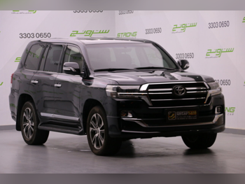 Toyota Land Cruiser GXR- Grand Touring 2020 Automatic 145,000 Km 8 Cylinder Four Wheel Drive (4WD) SUV Black