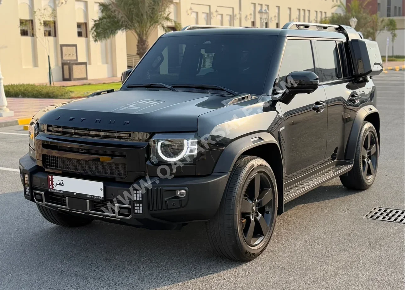 Jetour T2 Luxury 2025 Automatic 39,000 Km 4 Cylinder Four Wheel Drive (4WD) SUV Black With Warranty