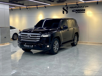 Toyota Land Cruiser GXR Twin Turbo 2023 Automatic 112,000 Km 6 Cylinder Four Wheel Drive (4WD) SUV Black