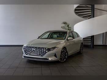 Hyundai  Azera  Grandeur  2023  Automatic  36,000 Km  6 Cylinder  Front Wheel Drive (FWD)  Sedan  Beige  With Warranty