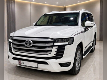 Toyota Land Cruiser GXR Twin Turbo 2025 Automatic 12,600 Km 6 Cylinder Four Wheel Drive (4WD) SUV White With Warranty