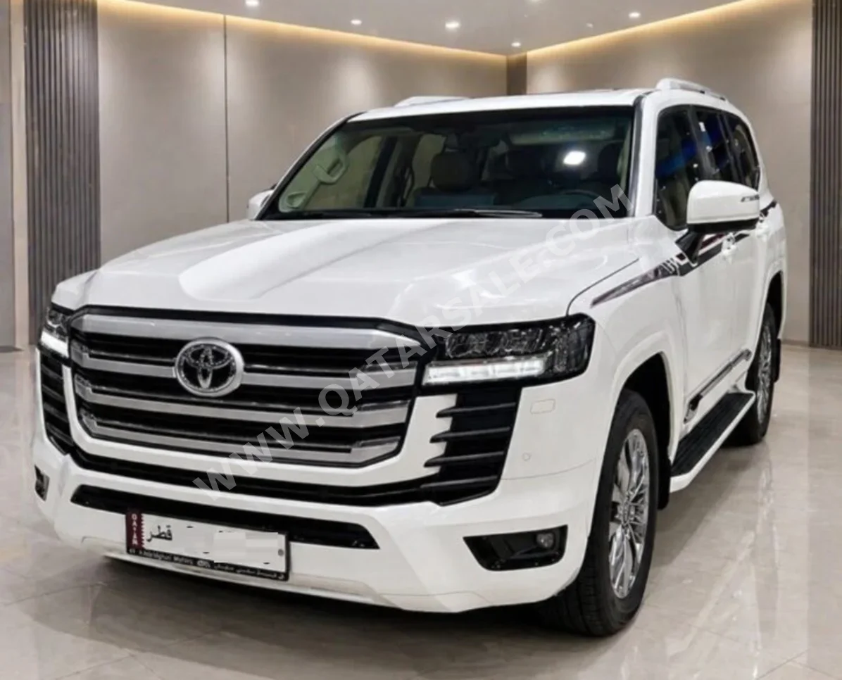 Toyota Land Cruiser GXR Twin Turbo 2025 Automatic 12,600 Km 6 Cylinder Four Wheel Drive (4WD) SUV White With Warranty
