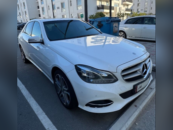 Mercedes-Benz E-Class 200 2016 Automatic 188,000 Km 4 Cylinder Rear Wheel Drive (RWD) Sedan White