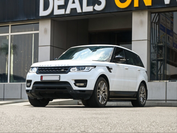 Land Rover  Range Rover  Sport Super charged  2014  Automatic  230,000 Km  8 Cylinder  Four Wheel Drive (4WD)  SUV  White