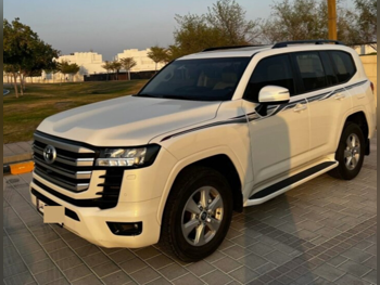 Toyota Land Cruiser GXR Twin Turbo 2024 Automatic 26,000 Km 6 Cylinder Four Wheel Drive (4WD) SUV Pearl With Warranty