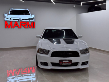 Dodge Charger SRT 2013 Automatic 114,000 Km 8 Cylinder Rear Wheel Drive (RWD) Sedan White