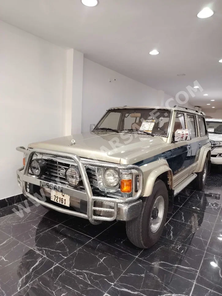 نيسان باترول سوبر سفاري 1997 عادي 261,000 كم 6 سلندر دفع رباعي اس يو في ذهبي فاتح