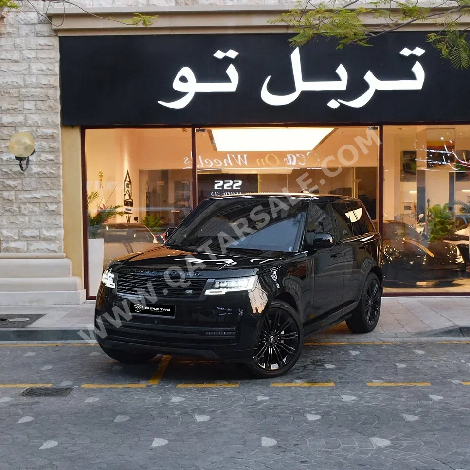لاند روفر رنج روفر فوج اتش اس اي 2024 اوتوماتيك 52,880 كم 6 سلندر دفع رباعي اس يو في أسود