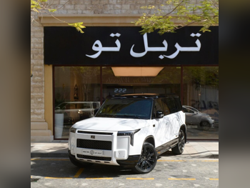 روكس موتور جيشي 01 2026 اوتوماتيك 27,450 كم 4 سلندر دفع رباعي اس يو في أبيض تحت الضمان