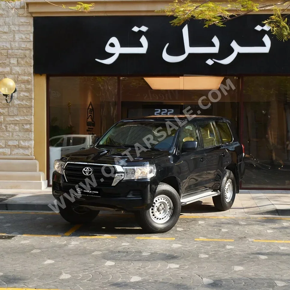 تويوتا لاند كروزر جي اكس 2016 اوتوماتيك 390,400 كم 6 سلندر دفع رباعي اس يو في أسود