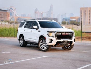 GMC  Yukon  AT 4  2021  Automatic  80,988 Km  8 Cylinder  Four Wheel Drive (4WD)  SUV  White
