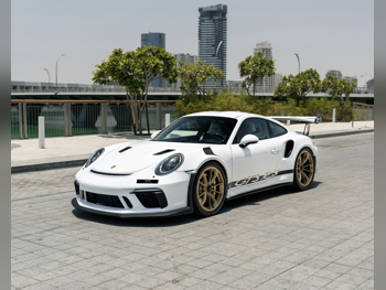 بورش  911  جي تي 3 ار اس  2016  اوتوماتيك  46,000 كم  6 سلندر  دفع خلفي  كوبيه \ سبورت  أبيض