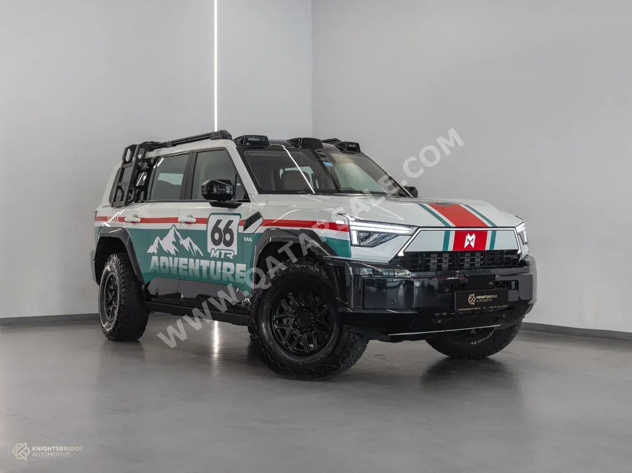 M Hero M817 2026 Automatic 12,650 Km 0 Cylinder All Wheel Drive (AWD) SUV White and Green With Warranty