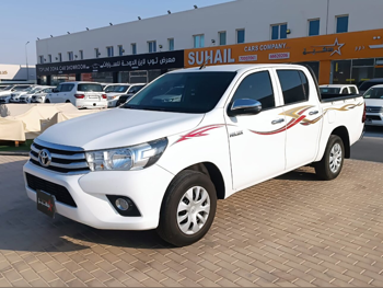 Toyota  Hilux  2025  Automatic  32,000 Km  4 Cylinder  Four Wheel Drive (4WD)  Pick Up  White  With Warranty