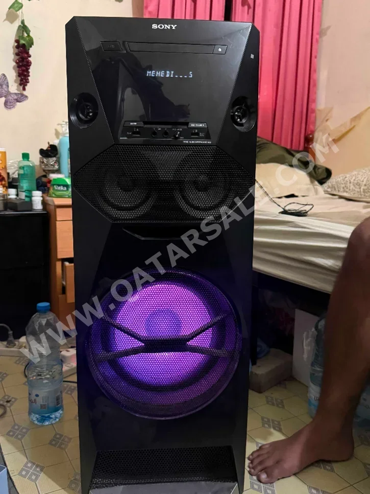 مكبرات الصوت وساوند بارز 1+1 أسود \ سوني SONY MHC V6D HOME AUDIO SYSTEM 2019 الصين