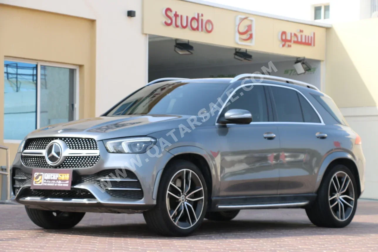 مرسيدس - بنز جي ال اي 450 اي ام جي 2020 اوتوماتيك 78,000 كم 6 سلندر دفع رباعي اس يو في رمادي