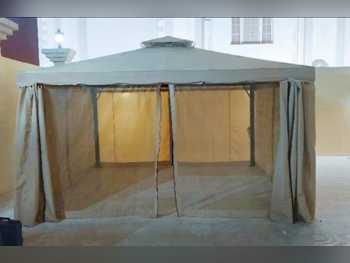 خِيَم خيمة قبة ممتدة أو معدلة  - أبيض  -الطول: 3 سنتيمتر  -العرض: 3 سنتيمتر  -الارتفاع: 2.5 سنتيمتر