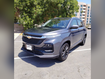 Chevrolet Captiva 2025 Automatic 27,000 Km 4 Cylinder Front Wheel Drive (FWD) SUV Gray With Warranty
