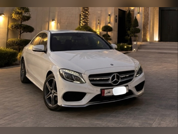 Mercedes-Benz C-Class 200 2016 Automatic 54,000 Km 4 Cylinder Rear Wheel Drive (RWD) Sedan White
