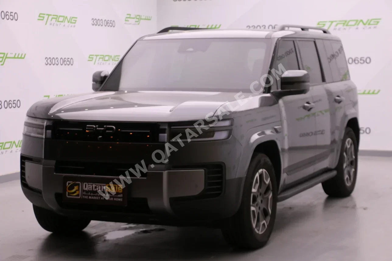 BYD Ti7 Deluxe 2027 Automatic 5,000 Km 4 Cylinder Four Wheel Drive (4WD) SUV Gray With Warranty