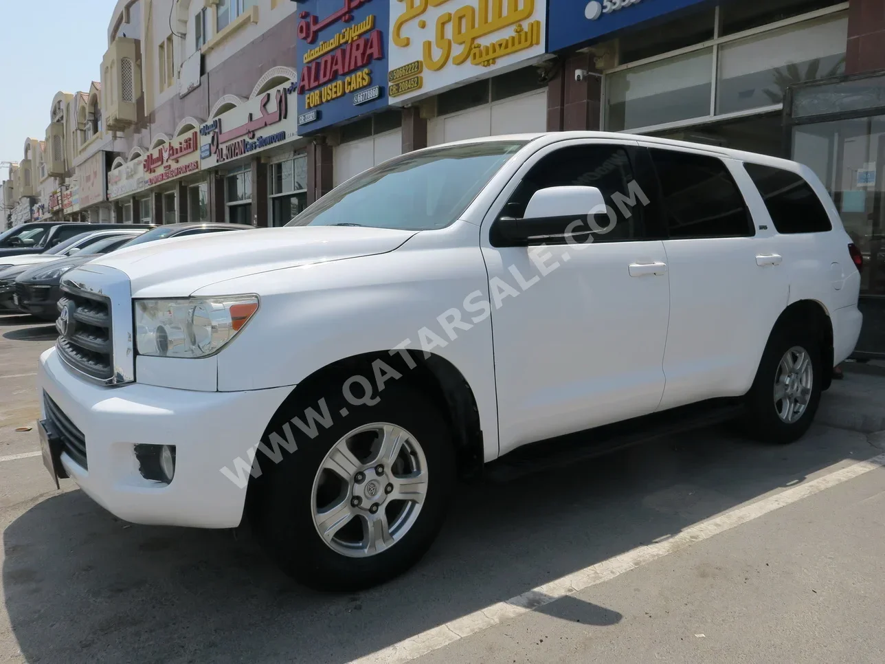 تويوتا سكويا 2014 اوتوماتيك 215,000 كم 8 سلندر دفع رباعي اس يو في أبيض