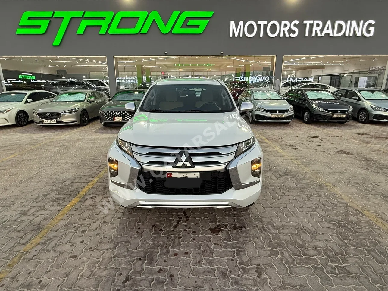 Mitsubishi Pajero Montero Sport 2023 Automatic 59,000 Km 6 Cylinder Four Wheel Drive (4WD) SUV White