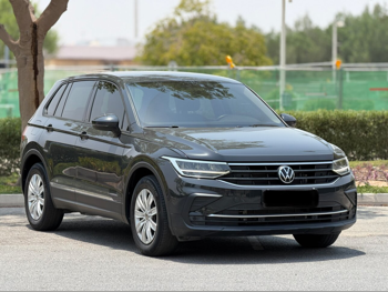 Volkswagen Tiguan 1.4 TSI 2021 Automatic 40,000 Km 4 Cylinder Front Wheel Drive (FWD) SUV Black