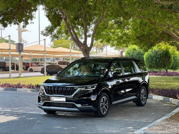 Kia  Carnival  4 Cylinder  VAN  Black  2022
