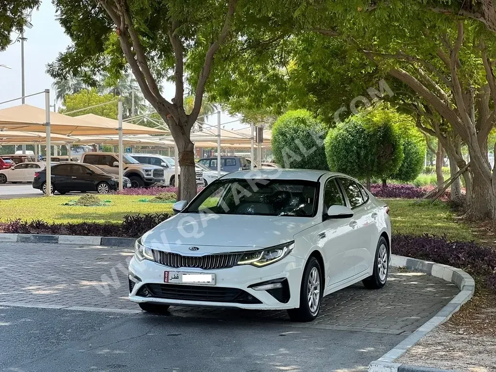 Kia  Optima  Sedan  White  2020