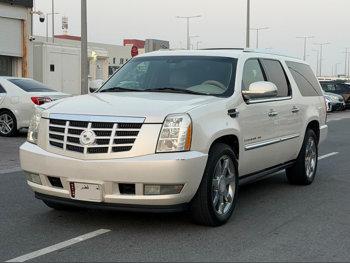 Cadillac Escalade 2009 Automatic 246,000 Km 8 Cylinder Four Wheel Drive (4WD) SUV White