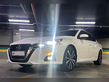 Nissan Altima SR 2022 Automatic 82,000 Km 4 Cylinder Front Wheel Drive (FWD) SUV Pearl
