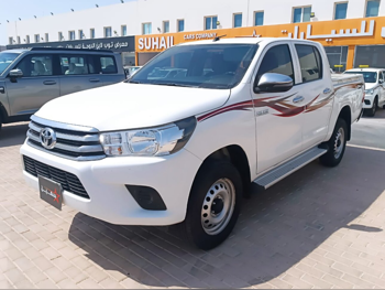 Toyota  Hilux  2022  Automatic  162,000 Km  4 Cylinder  Four Wheel Drive (4WD)  Pick Up  White