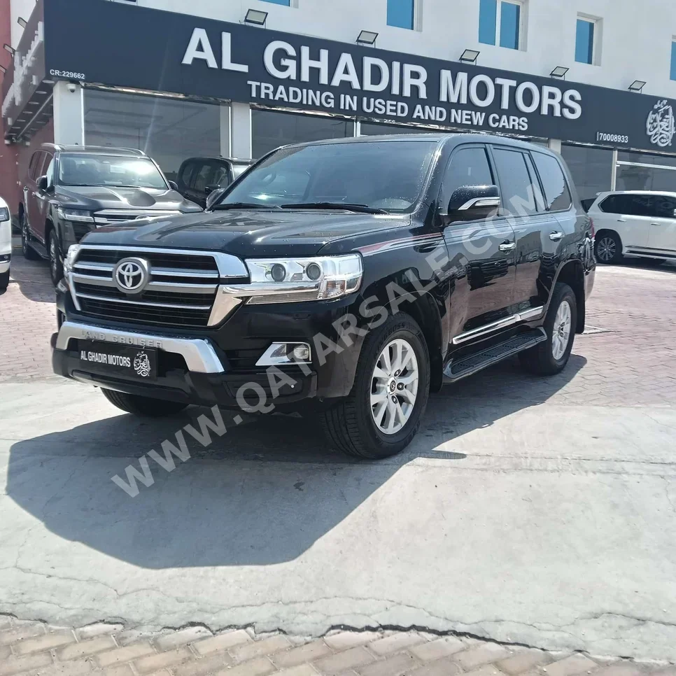 Toyota Land Cruiser GXR 2020 Automatic 225,000 Km 8 Cylinder Four Wheel Drive (4WD) SUV Black