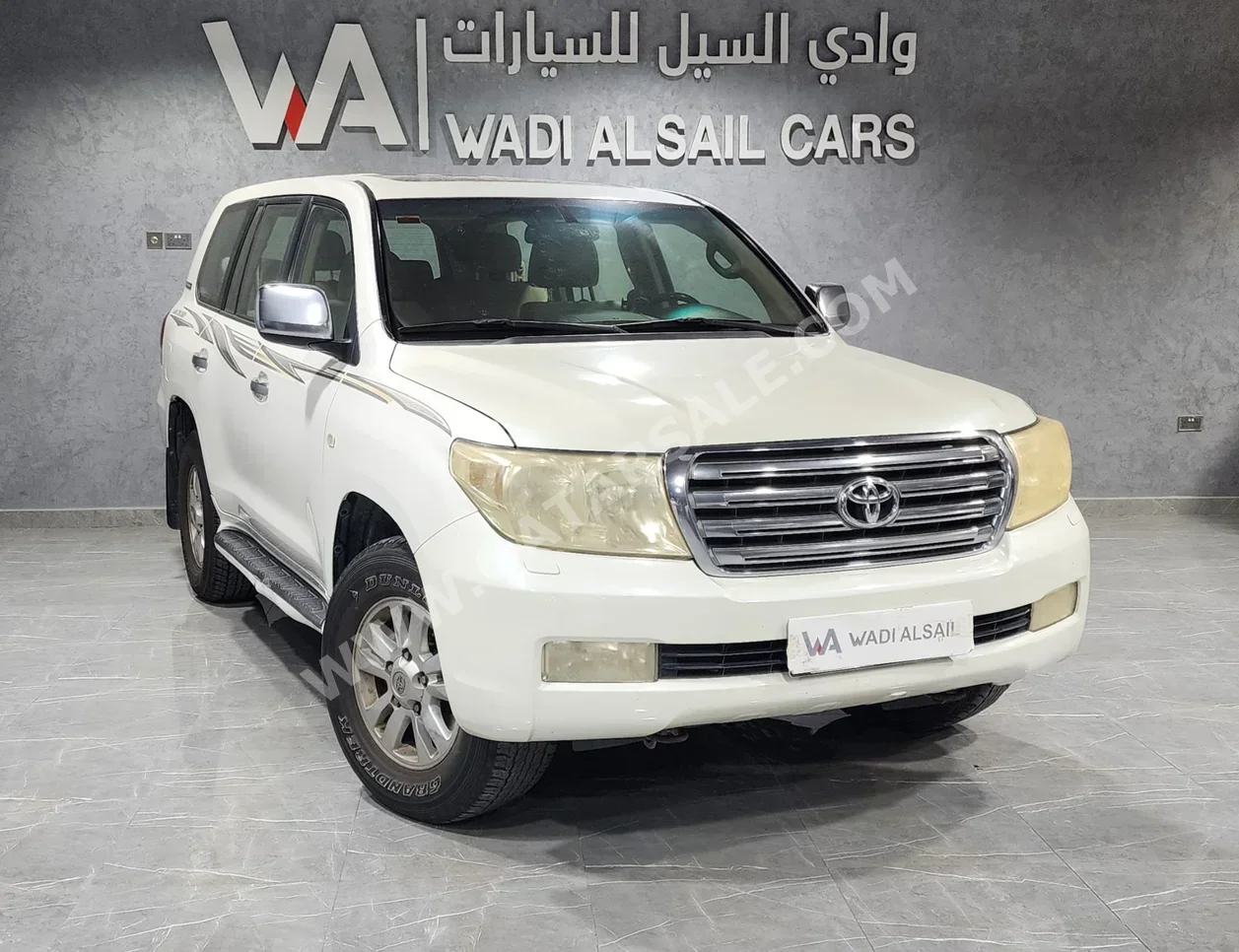 Toyota Land Cruiser GXR 2009 Automatic 428,000 Km 8 Cylinder Four Wheel Drive (4WD) SUV White