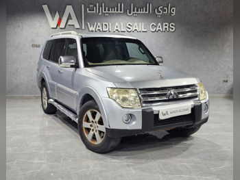 ميتسوبيشي باجيرو GLS 2008 اوتوماتيك 311,000 كم 6 سلندر دفع رباعي اس يو في فضي