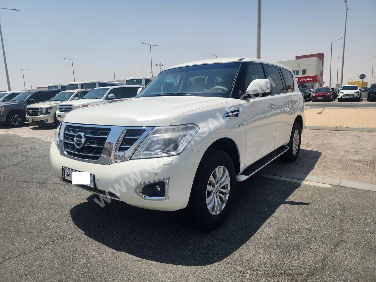 Nissan Patrol SE 2015 Automatic 321,000 Km 8 Cylinder Four Wheel Drive (4WD) SUV White