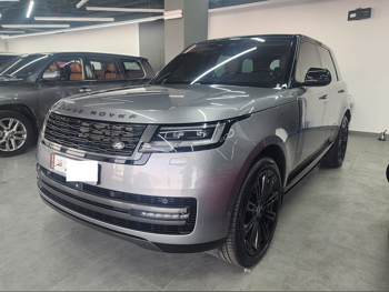 Land Rover  Range Rover  HSE  2023  Automatic  46,000 Km  8 Cylinder  Four Wheel Drive (4WD)  SUV  Silver  With Warranty