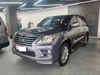 Lexus LX 570 S 2015 Automatic 371,000 Km 8 Cylinder Four Wheel Drive (4WD) SUV Gray