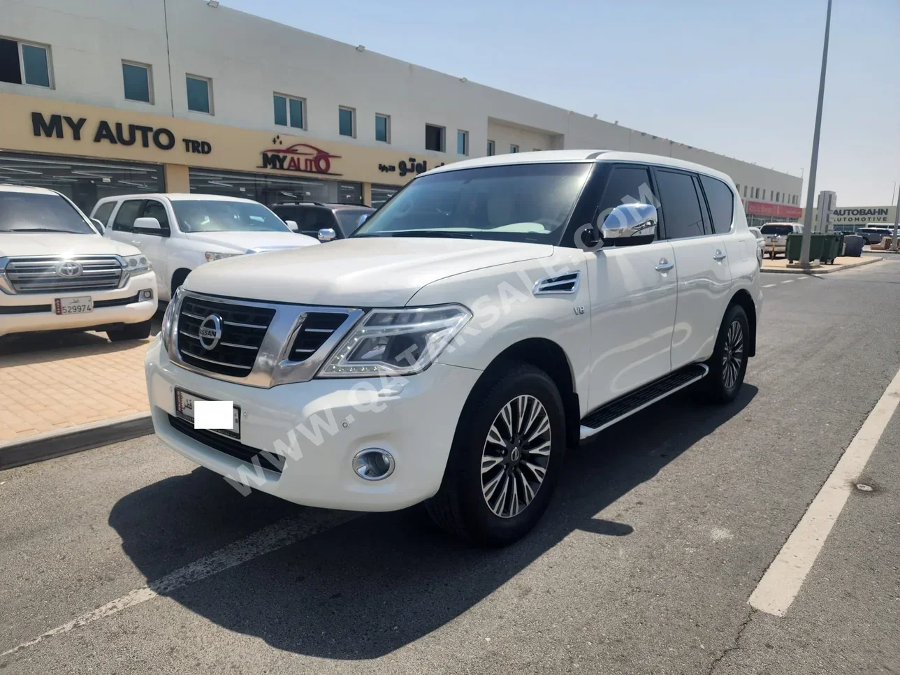 Nissan Patrol SE 2015 Automatic 317,000 Km 8 Cylinder Four Wheel Drive (4WD) SUV White