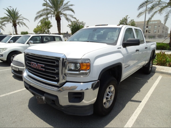 GMC Sierra 2500 HD 2019 Automatic 82,000 Km 8 Cylinder Four Wheel Drive (4WD) Pick Up White